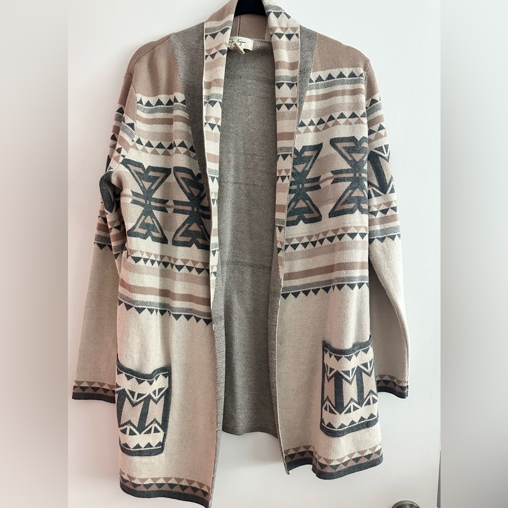 Cardigan with pockets - like new